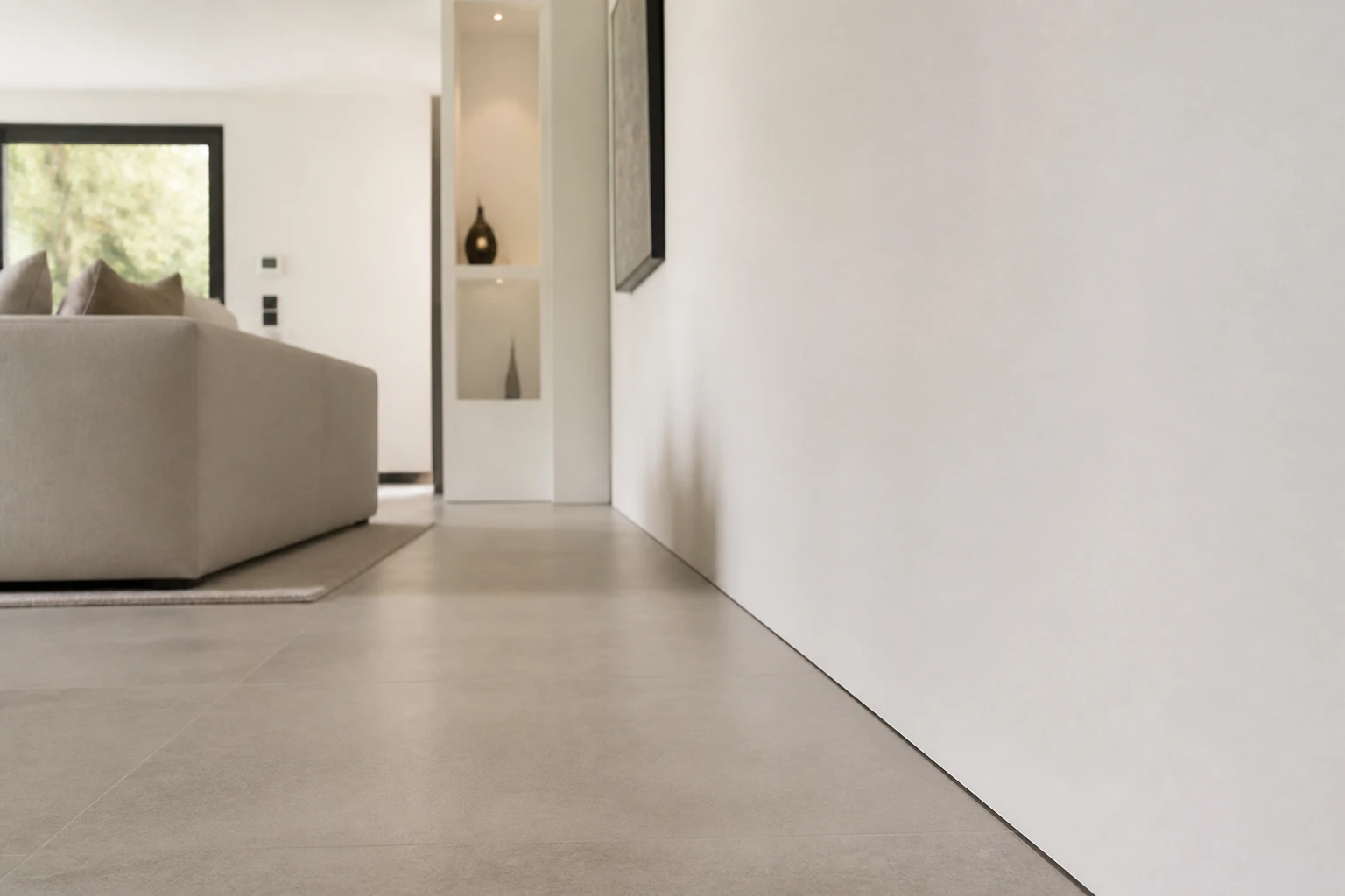 Les meilleures alternatives aux plinthes pour un intérieur épuré